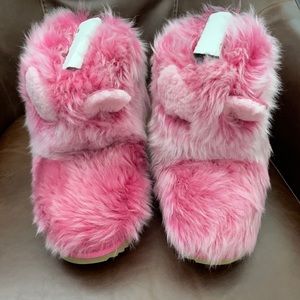 Girls pink Ugg boots